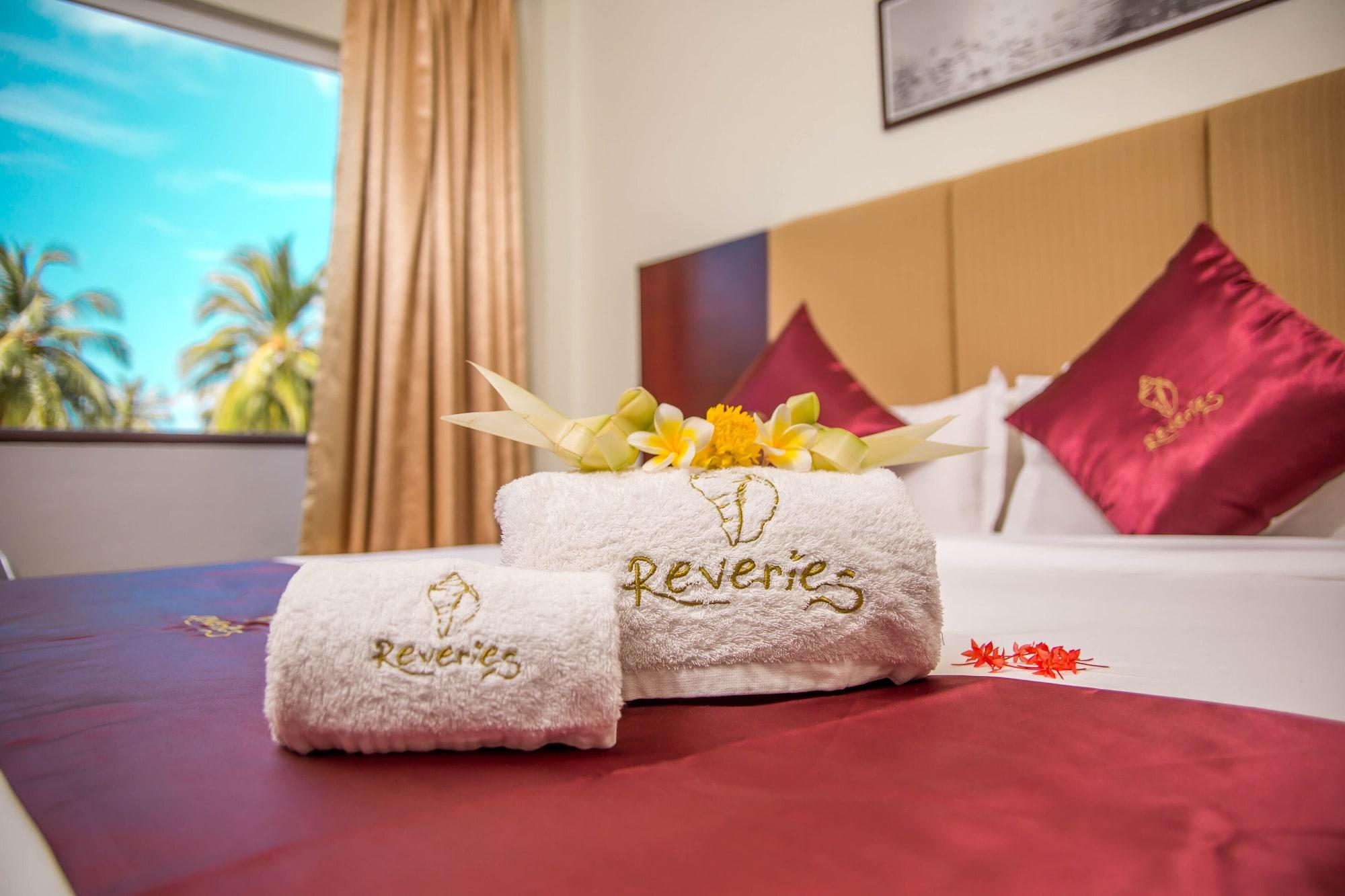 Reveries Maldives Gan  Exterior foto