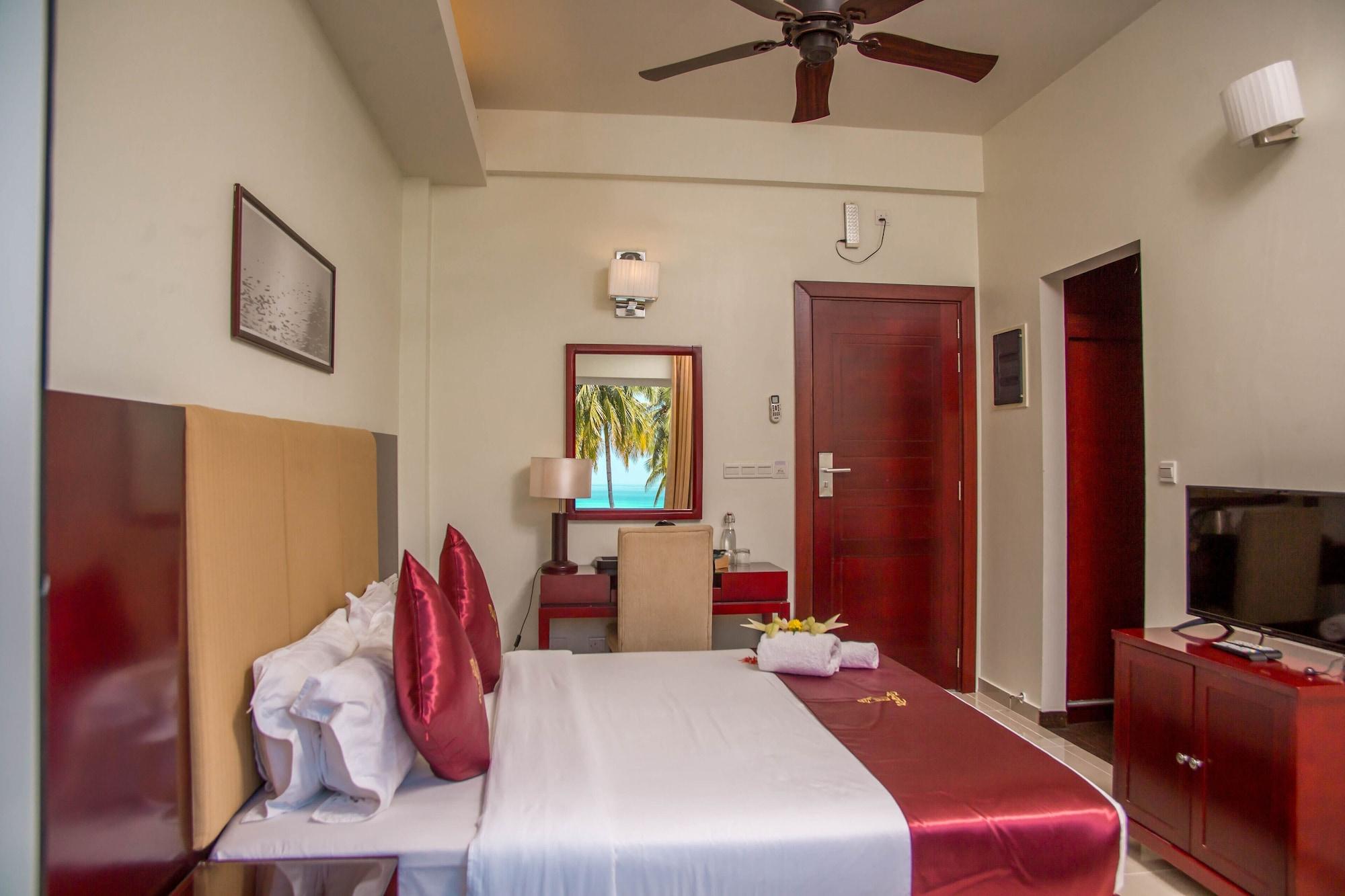 Reveries Maldives Gan  Exterior foto
